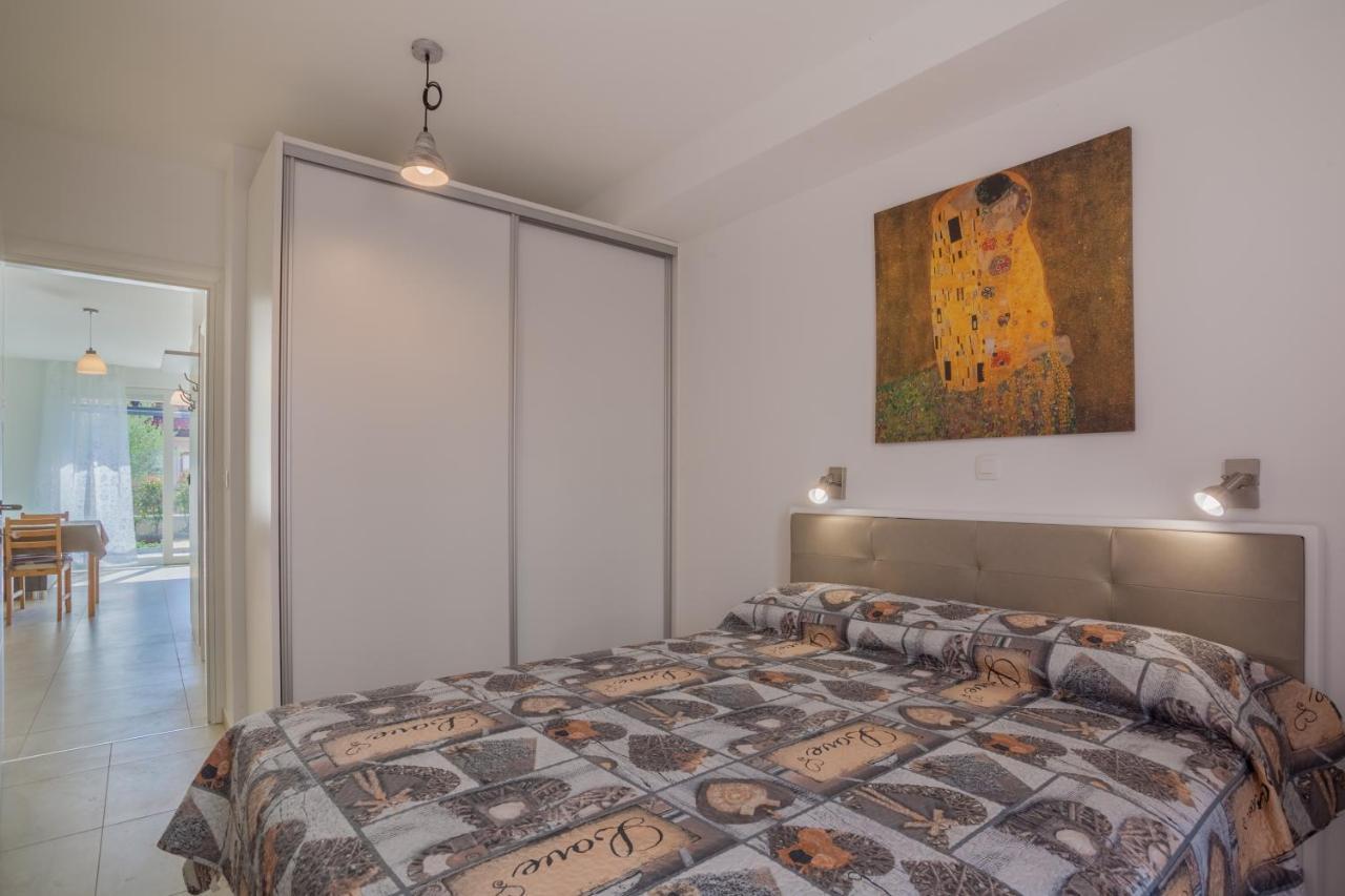 Apartman Madonnina 茨雷斯 外观 照片