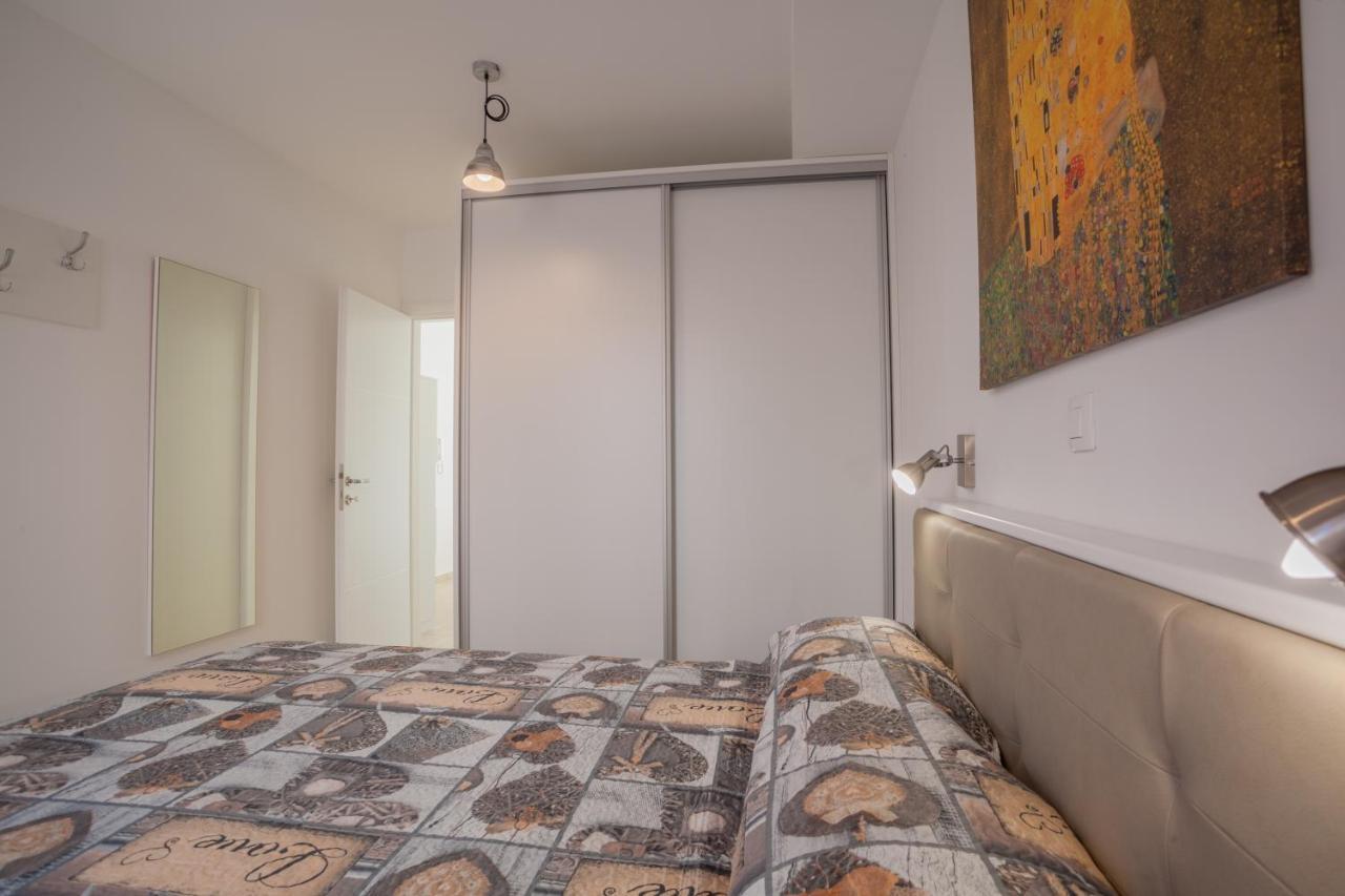 Apartman Madonnina 茨雷斯 外观 照片
